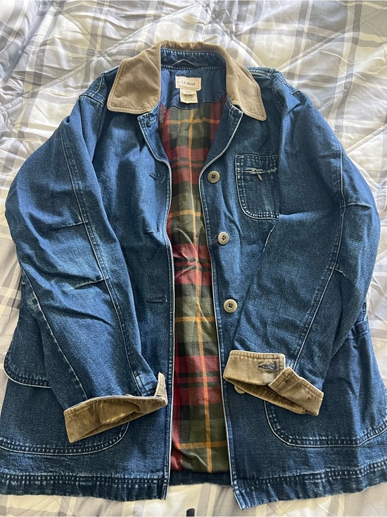 L.L. Bean Jackets & Blazers - Women’s L.L. Bean 90’s vintage Blue Denim Barn Jacket lined size small